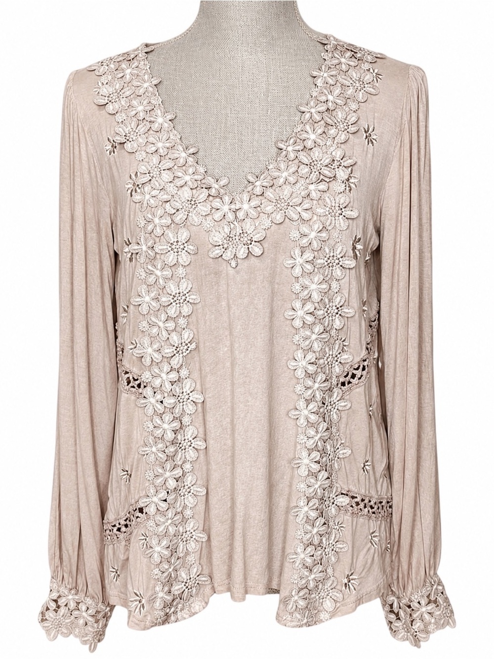 POL Floral Applique Blouse Embroidered Taupe Women's Top S - Picture 3 of 11